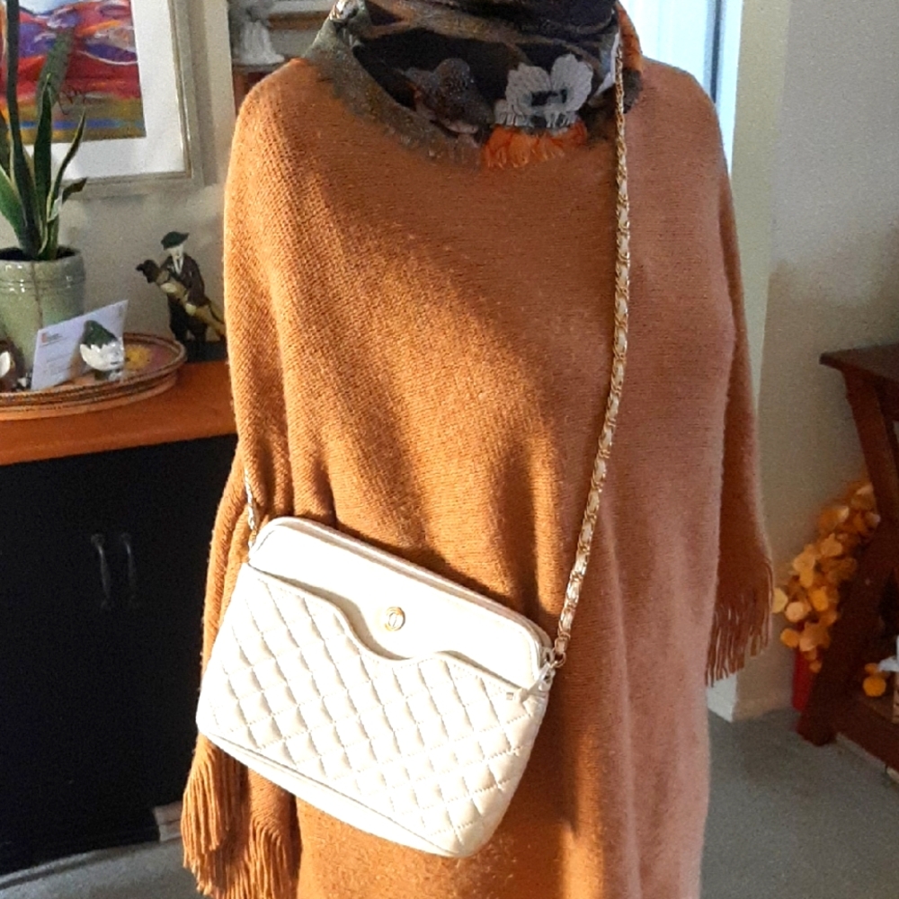Ganson Quilted Bag - Picture 2 of 11